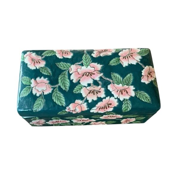 Large Chinese Porcelain Floral Trinket Box - Picture 2 of 5